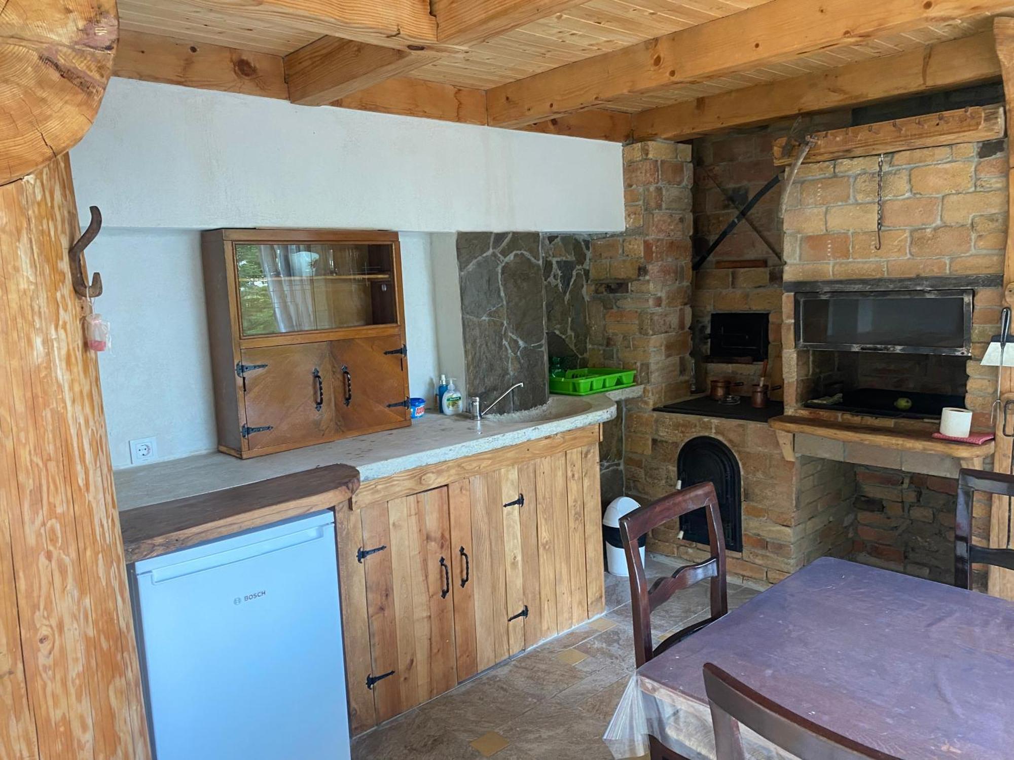 Vălenii de Munte Casa Cu Sindrilaヴィラ エクステリア 写真