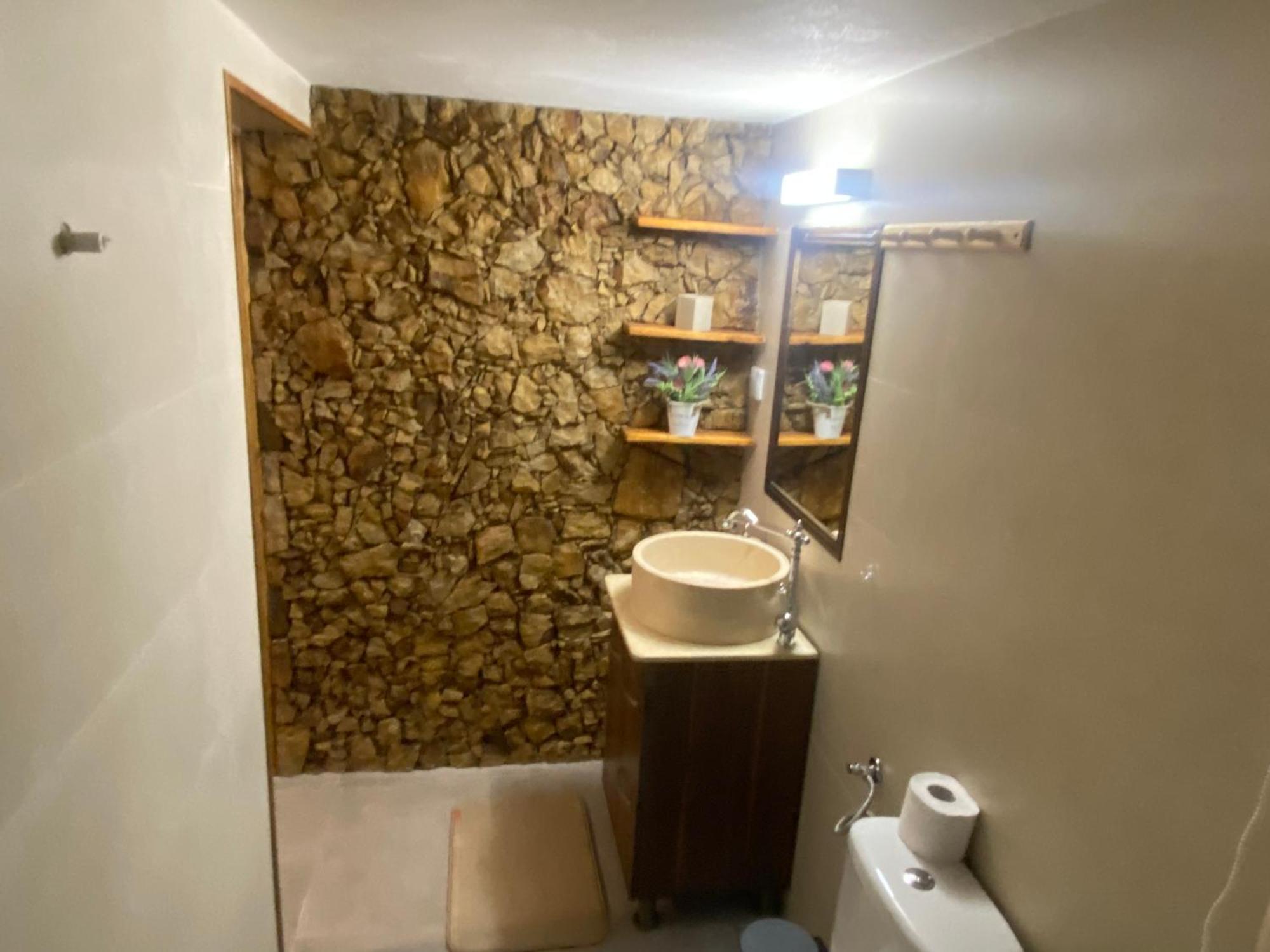 Vălenii de Munte Casa Cu Sindrilaヴィラ エクステリア 写真